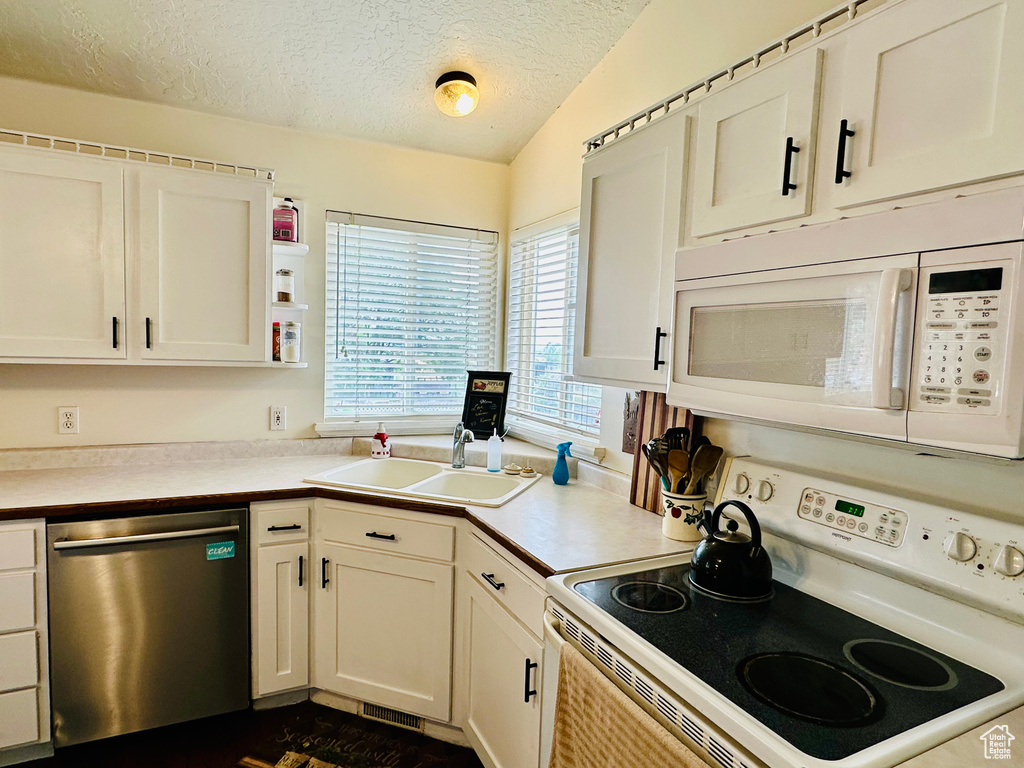 Photo 16 for MLS #2104780 at 799 E Main St