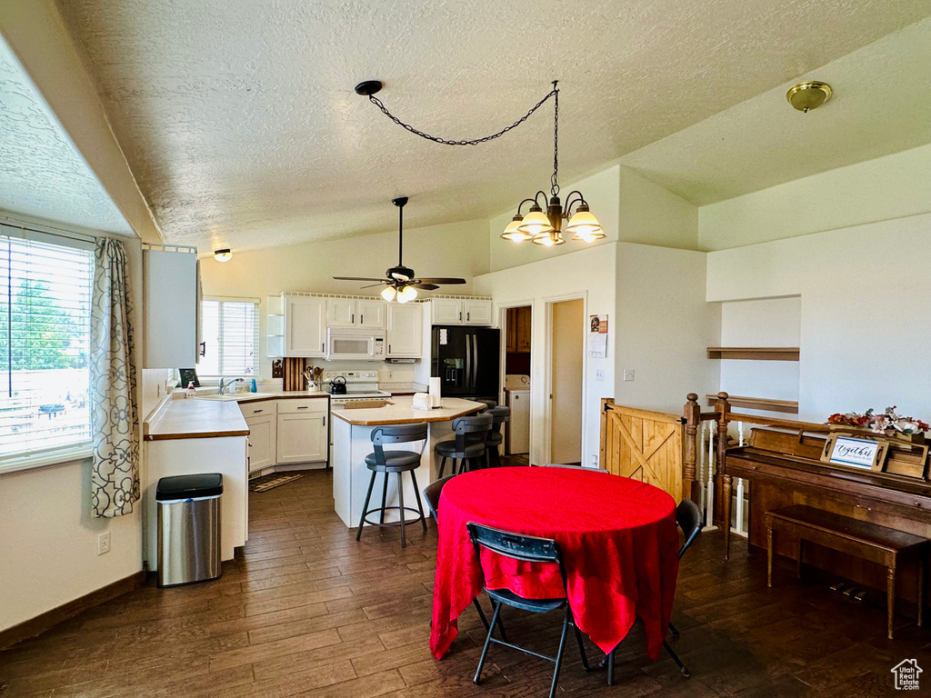 Photo 18 for MLS #2104780 at 799 E Main St