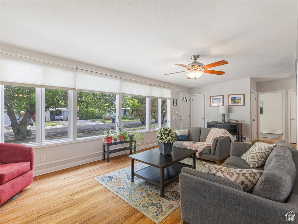 770 LAKE CIR Millcreek, UT 84106
