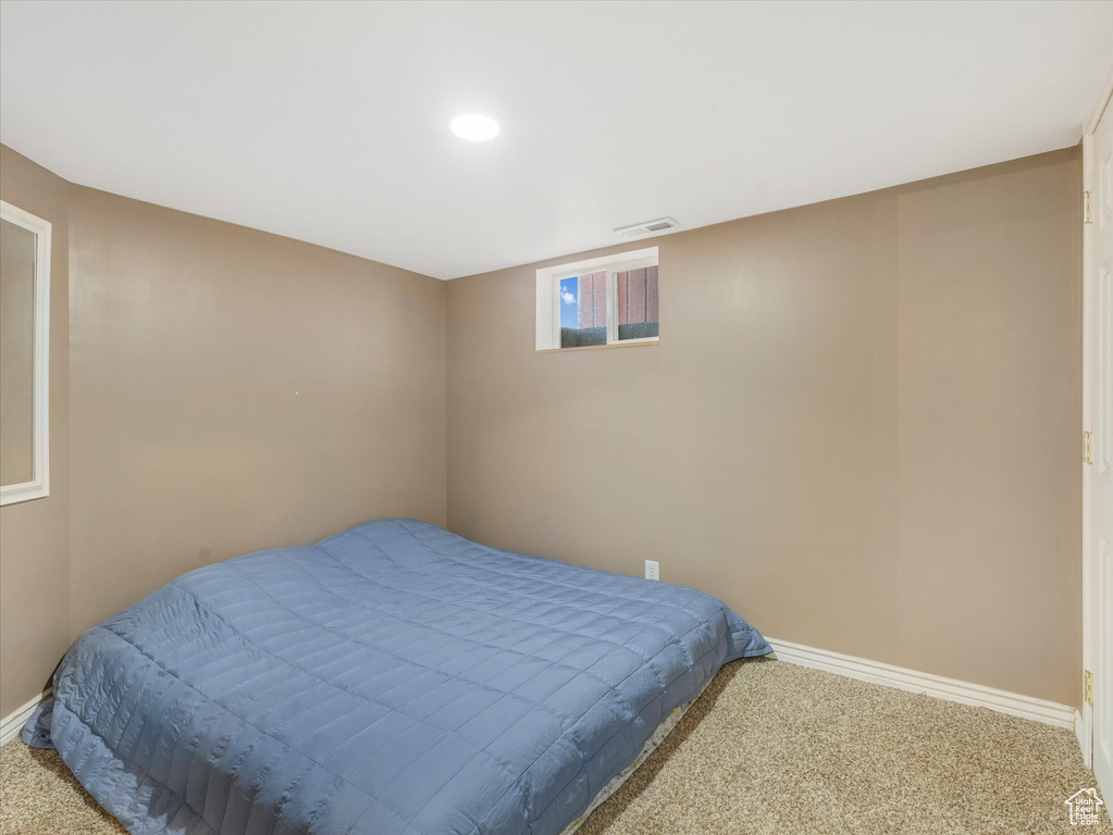 770 LAKE CIR Millcreek, UT 84106