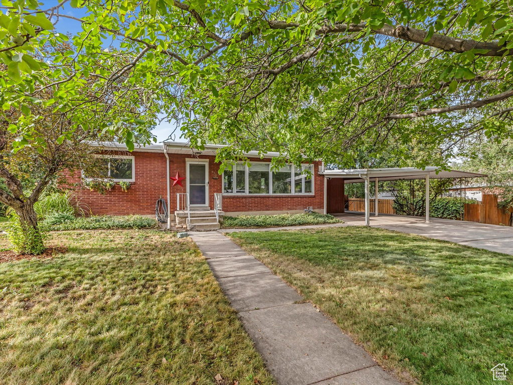 770 LAKE CIR Millcreek, UT 84106