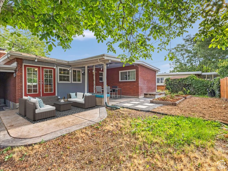 770 LAKE CIR Millcreek, UT 84106