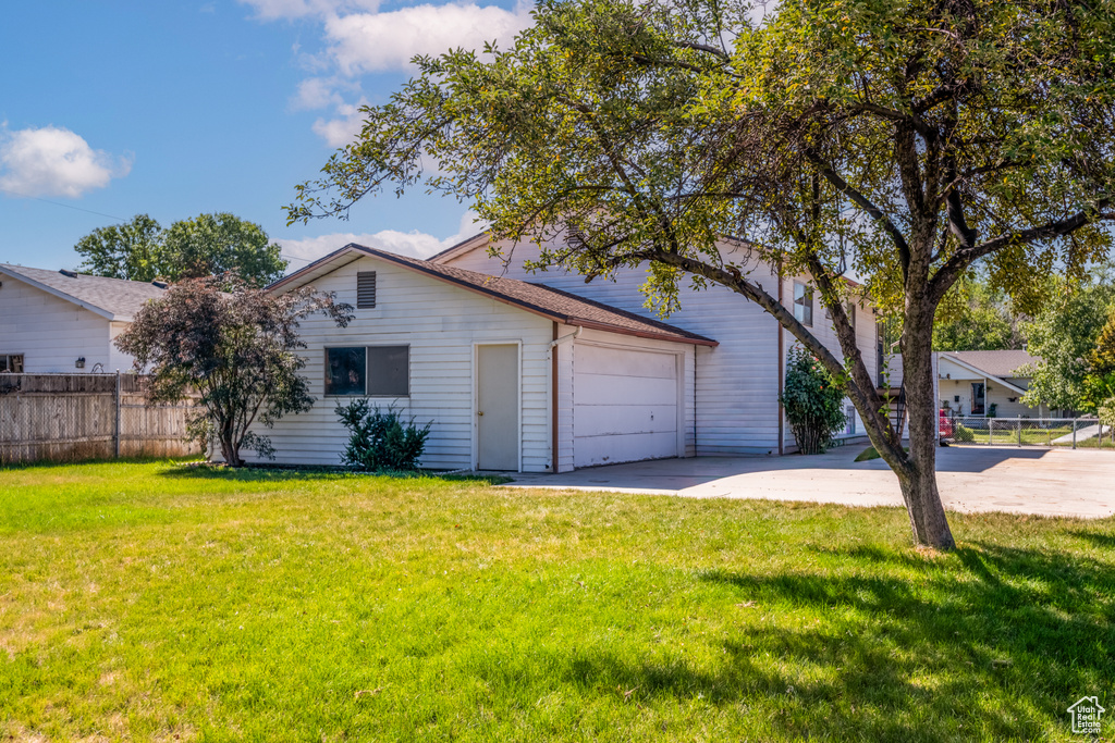 966 W PIONEER CIR Salt Lake City, UT 84104