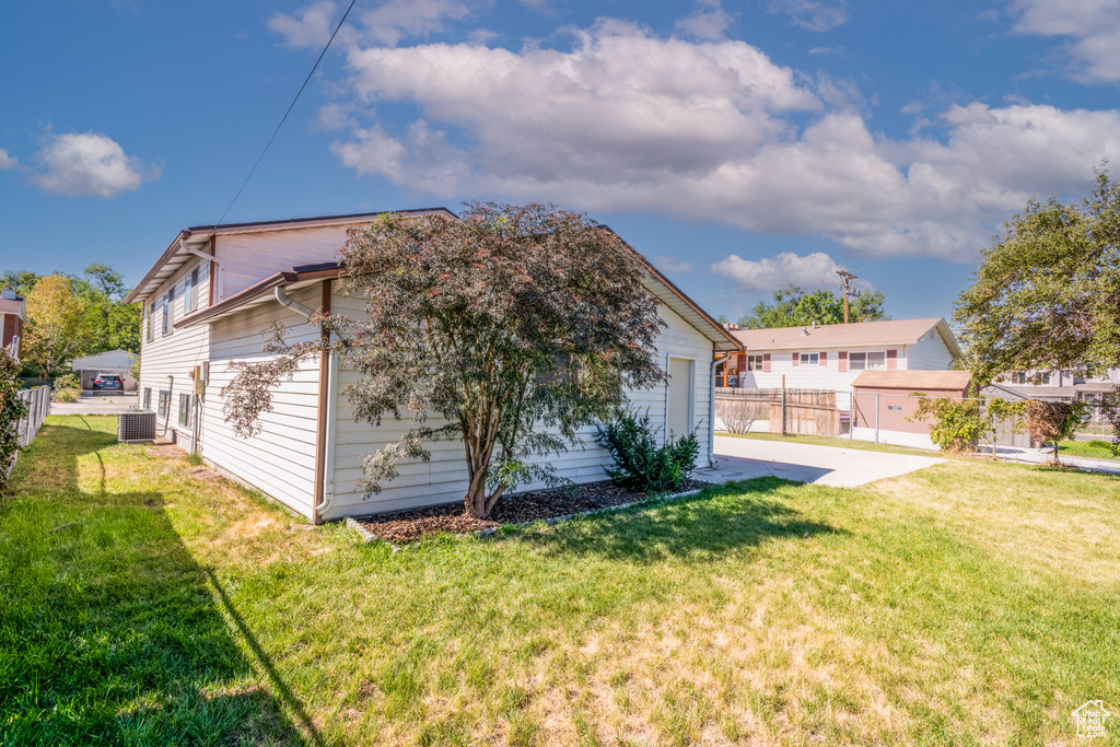 966 W PIONEER CIR Salt Lake City, UT 84104