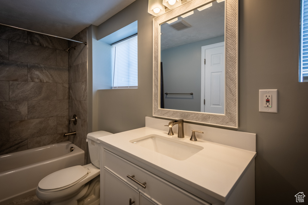966 W PIONEER CIR Salt Lake City, UT 84104