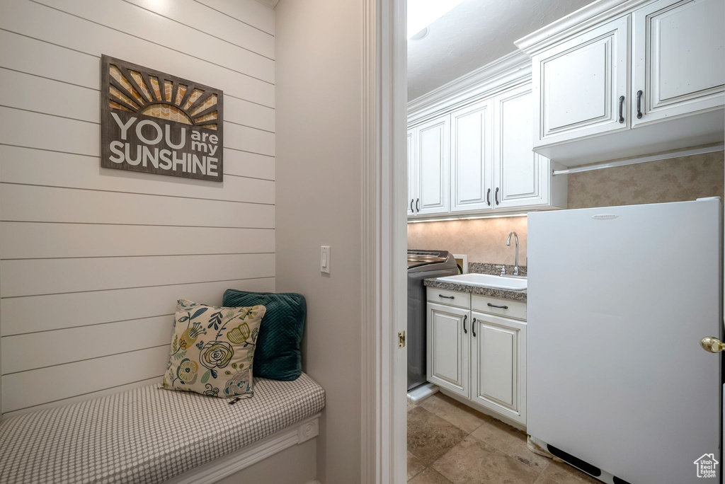 8035 S DANISH RD Cottonwood Heights, UT 84121