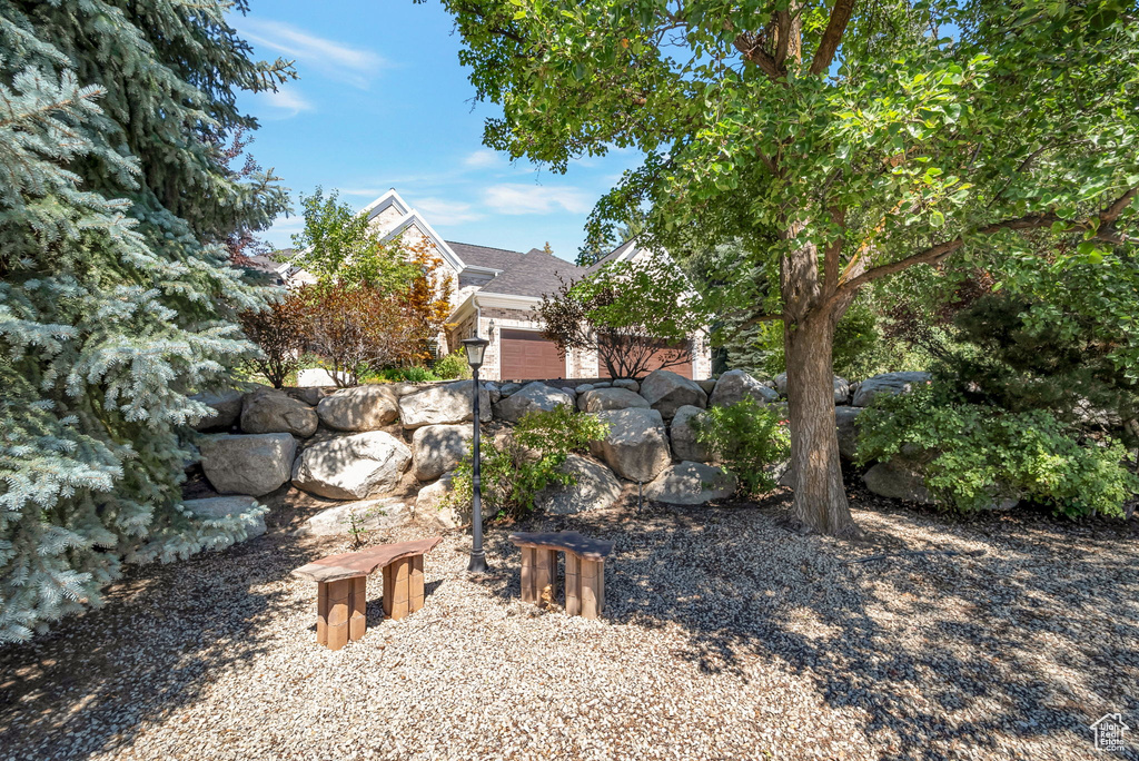 8035 S DANISH RD Cottonwood Heights, UT 84121