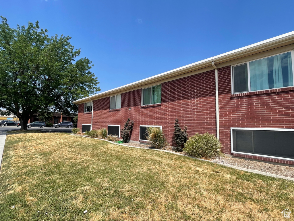 Photo 3 for MLS #2104817 at 311 E 3360 South