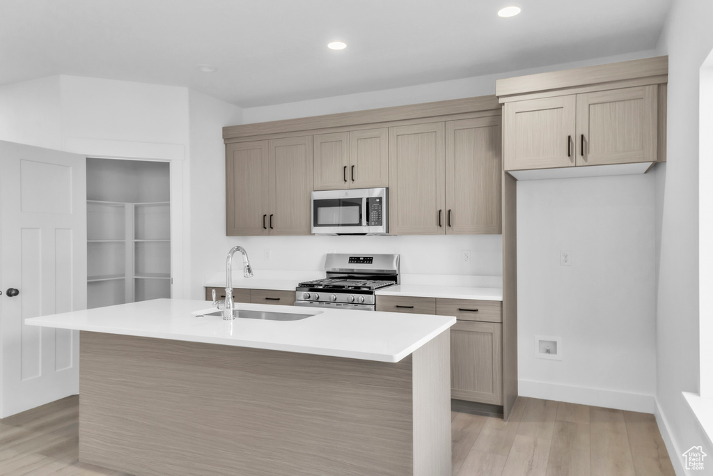 Photo 6 for MLS #2104857 at 815 S 1300 East