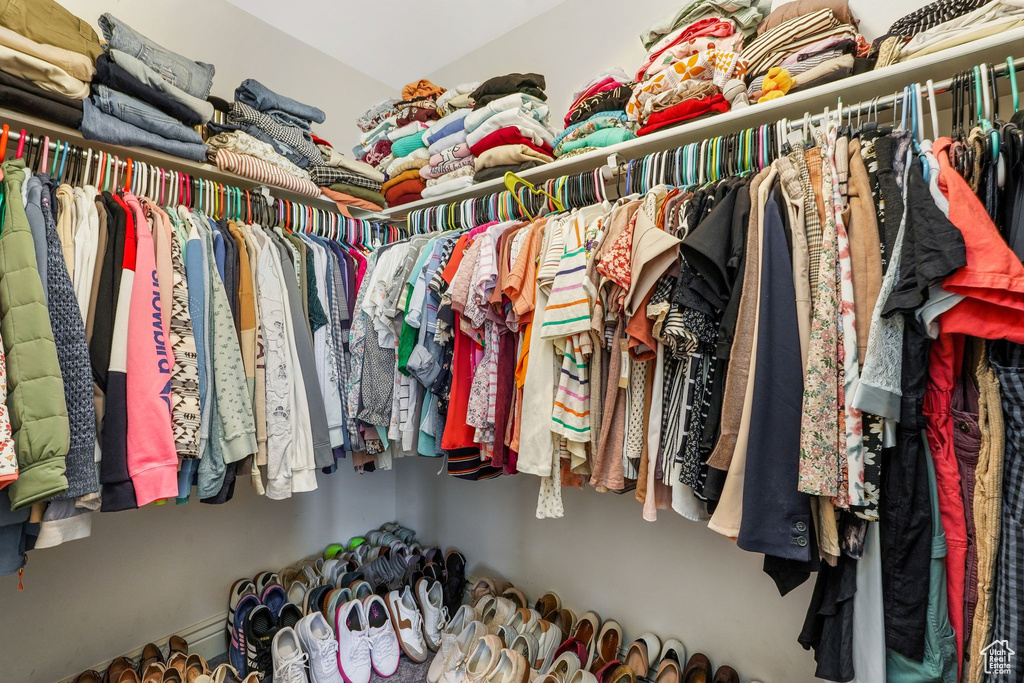 Photo 12 for MLS #2104865 at 1912 N 370 East