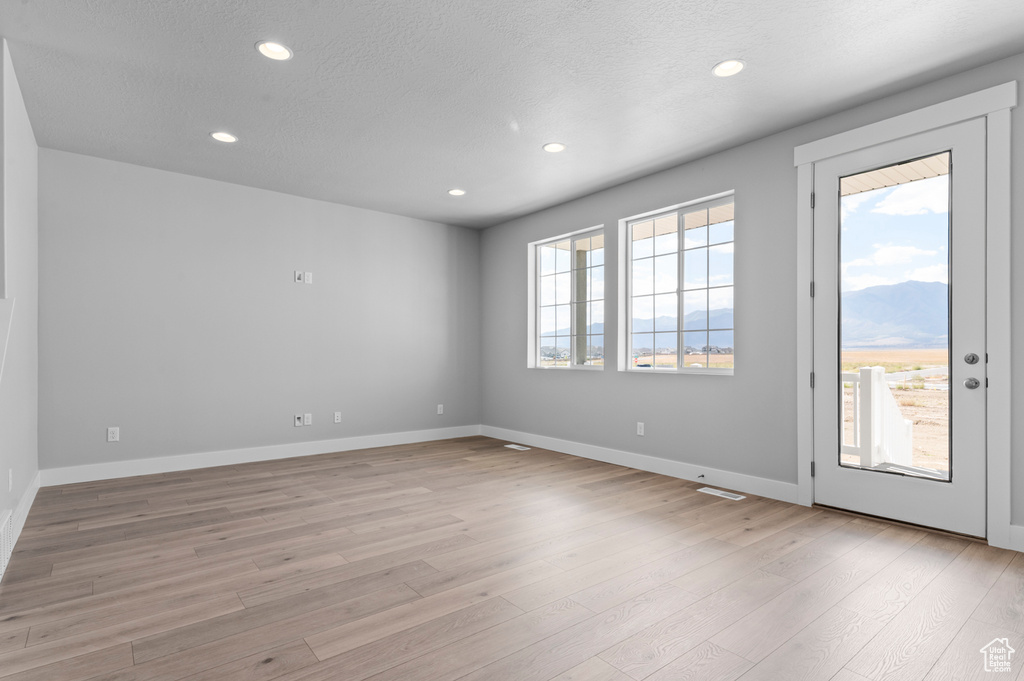 Photo 9 for MLS #2104923 at 6747 N Desert Crk