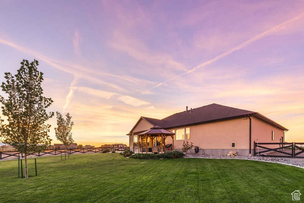 1662 E CLUFF LN Lake Point, UT 84074