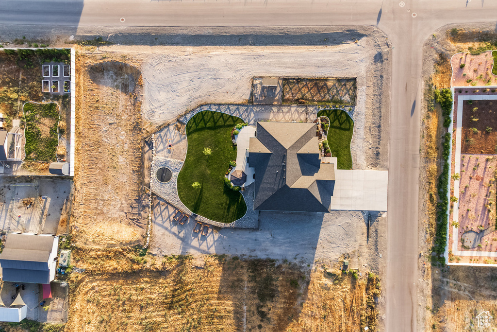 1662 E CLUFF LN Lake Point, UT 84074