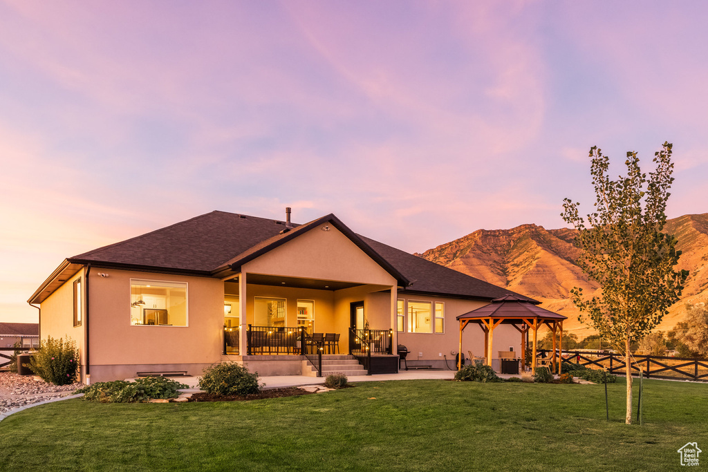 1662 E CLUFF LN Lake Point, UT 84074