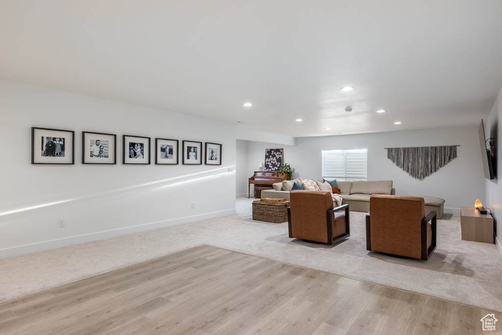 1662 E CLUFF LN Lake Point, UT 84074