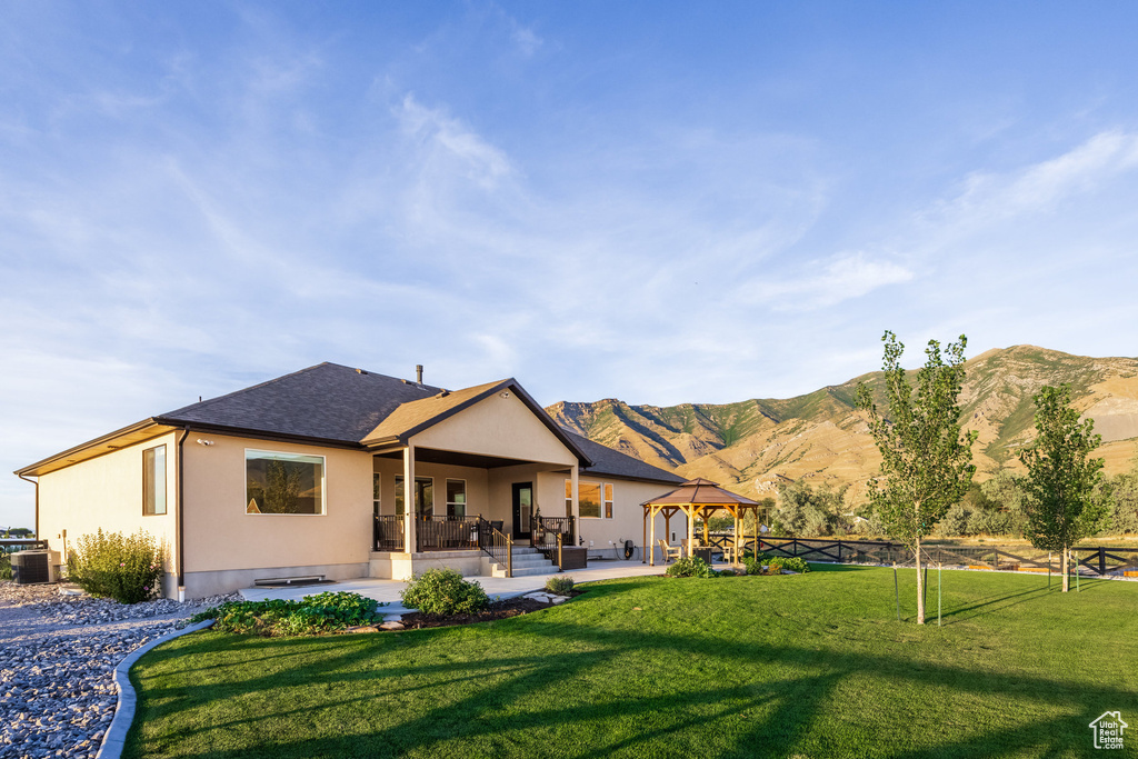 1662 E CLUFF LN Lake Point, UT 84074