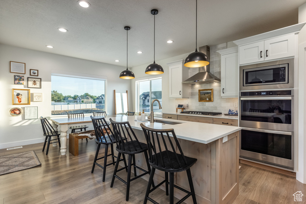 1662 E CLUFF LN Lake Point, UT 84074