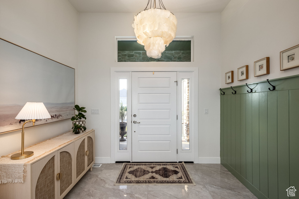 1662 E CLUFF LN Lake Point, UT 84074