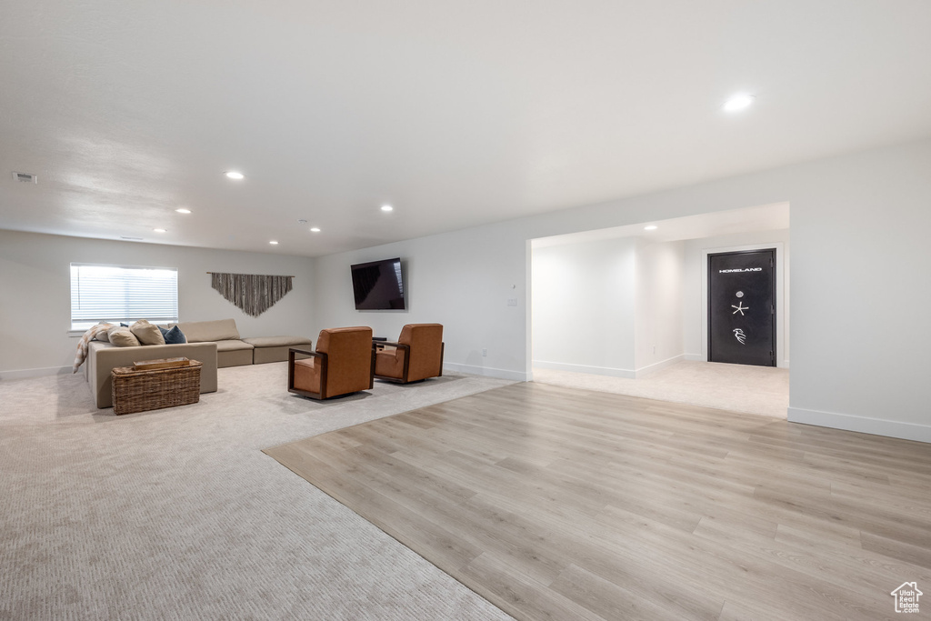1662 E CLUFF LN Lake Point, UT 84074