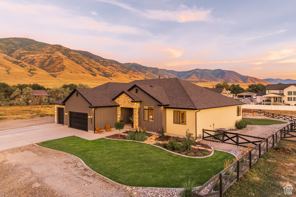 1662 E CLUFF LN Lake Point, UT 84074