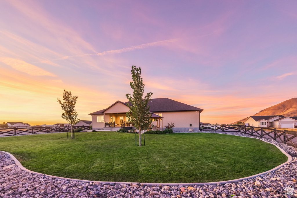 1662 E CLUFF LN Lake Point, UT 84074