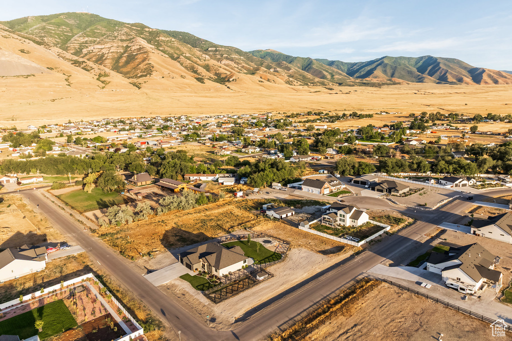 1662 E CLUFF LN Lake Point, UT 84074