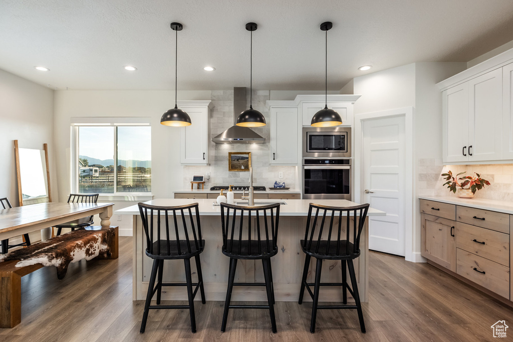 1662 E CLUFF LN Lake Point, UT 84074