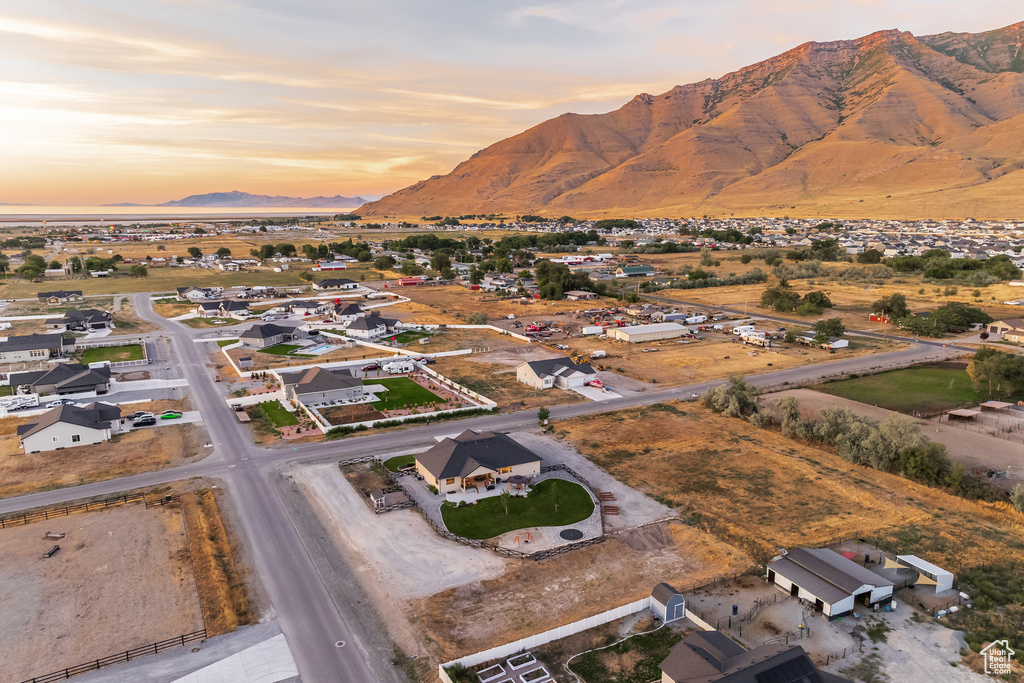 1662 E CLUFF LN Lake Point, UT 84074