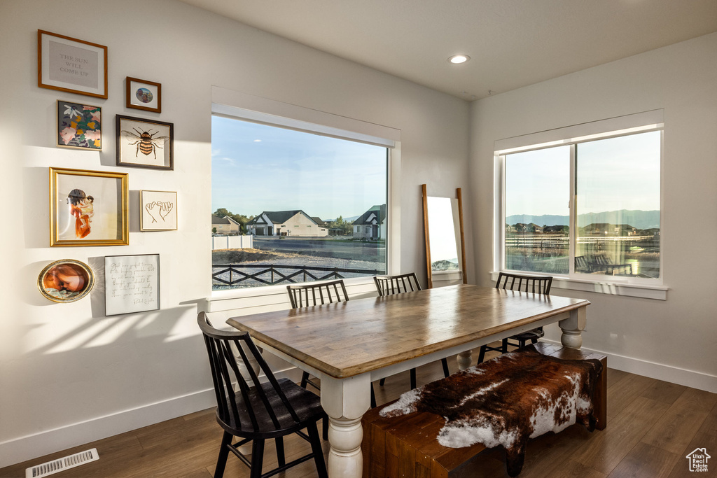 1662 E CLUFF LN Lake Point, UT 84074