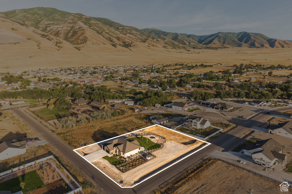 1662 E CLUFF LN Lake Point, UT 84074