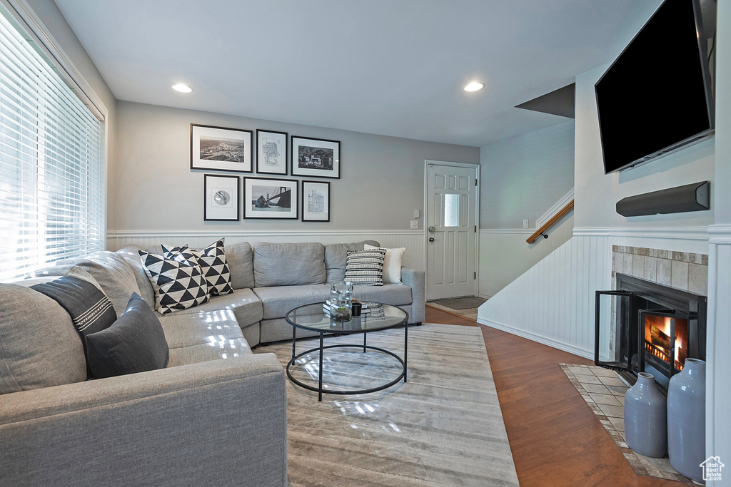 Photo 5 for MLS #2104930 at 618 E Cobblestone Ln