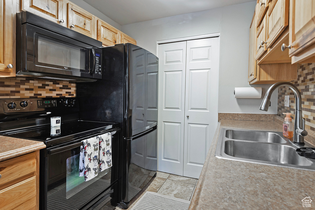 Photo 10 for MLS #2104930 at 618 E Cobblestone Ln