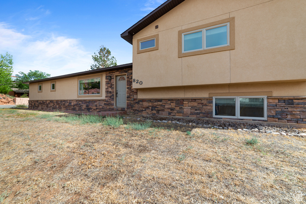 Photo 47 for MLS #2104942 at 820 Locust Ln