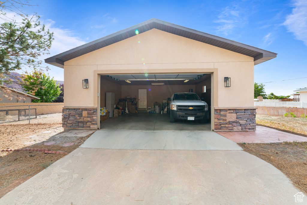 Photo 43 for MLS #2104942 at 820 Locust Ln