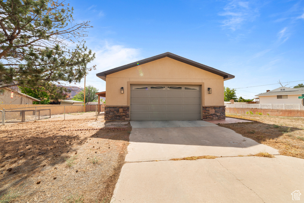 Photo 42 for MLS #2104942 at 820 Locust Ln