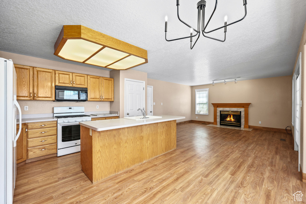 Photo 8 for MLS #2104946 at 596 Eagle Dr