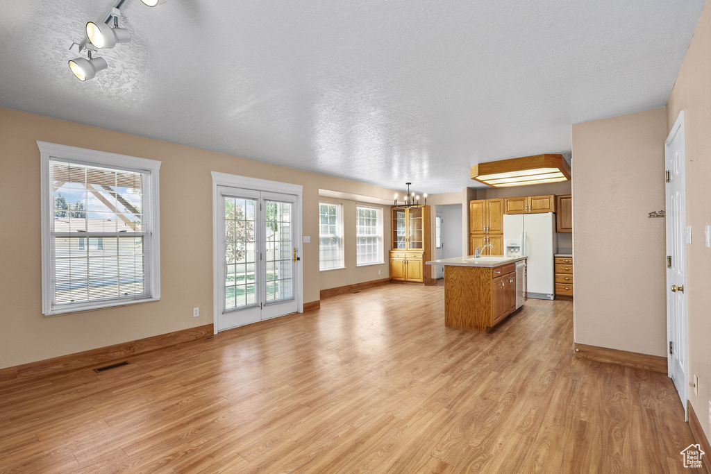 Photo 10 for MLS #2104946 at 596 Eagle Dr