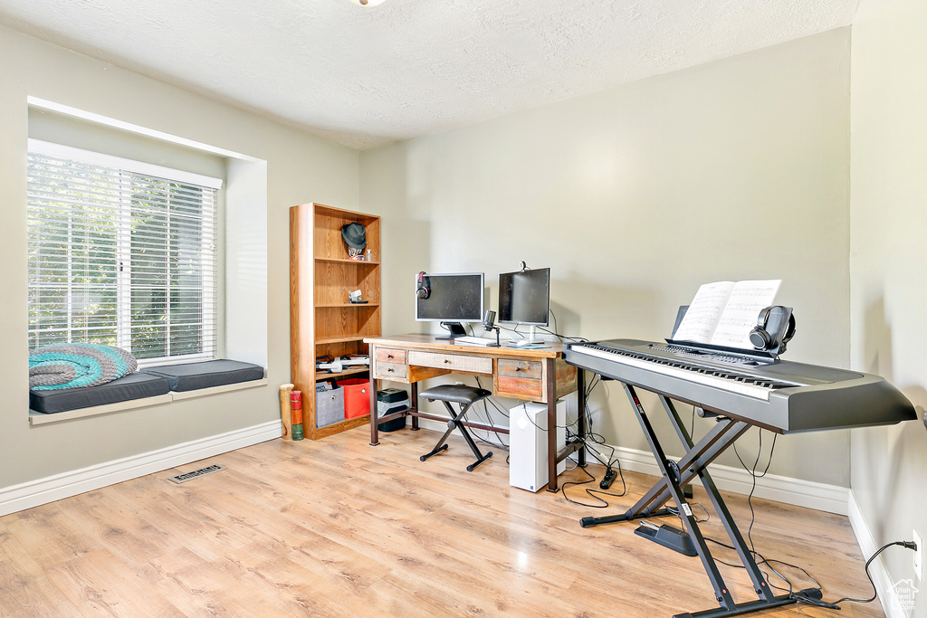 Photo 19 for MLS #2104949 at 2316 E 1975 North