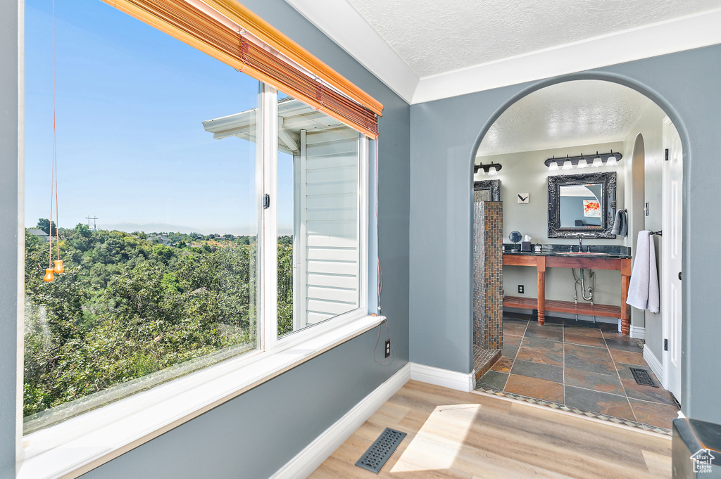 Photo 8 for MLS #2104949 at 2316 E 1975 North