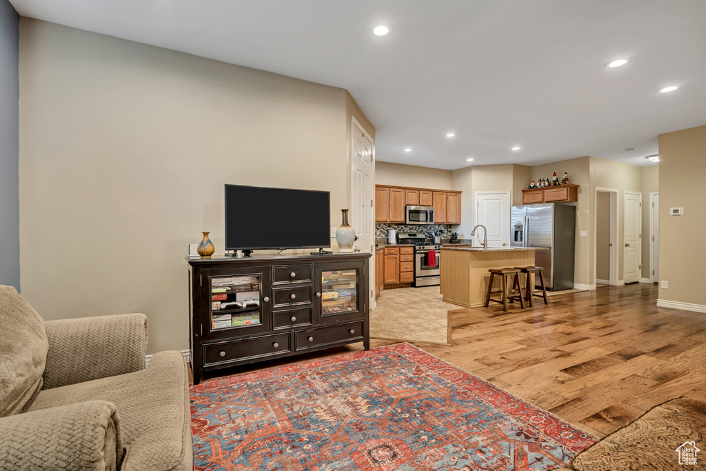 Photo 4 for MLS #2104957 at 2 S 285 West