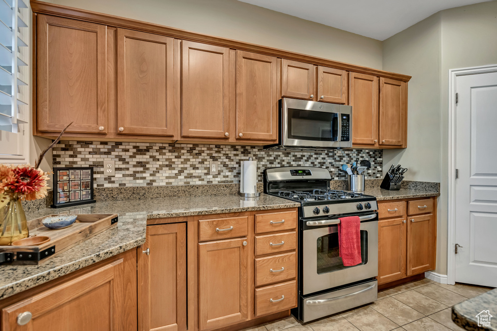 Photo 6 for MLS #2104957 at 2 S 285 West