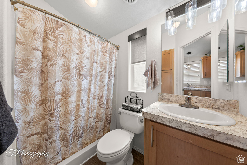 Photo 14 for MLS #2104963 at 488 E Telegraph St #127