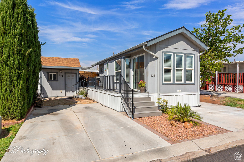 Photo 2 for MLS #2104963 at 488 E Telegraph St #127