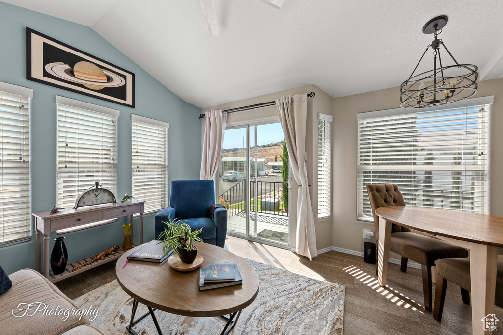 Photo 4 for MLS #2104963 at 488 E Telegraph St #127