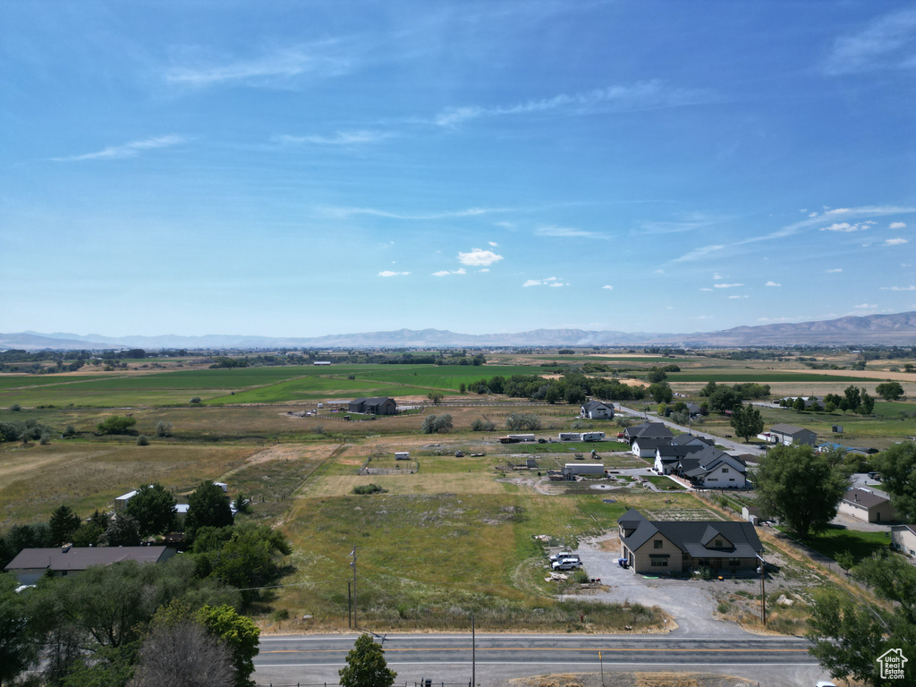 10135 N HIGHWAY 38 Deweyville, UT 84309