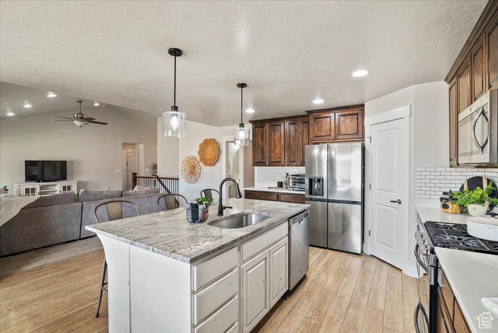 Photo 8 for MLS #2104972 at 1102 W Meridian Dr
