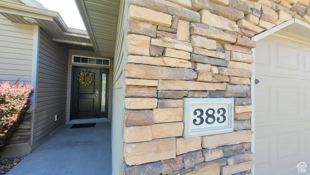 Photo 3 for MLS #2104976 at 383 E 1900 North