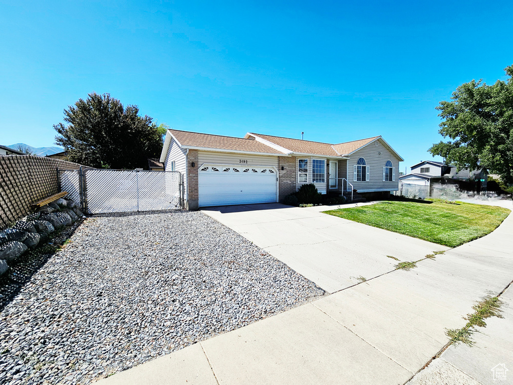 3192 S THOMAS BROOK WAY Magna, UT 84044
