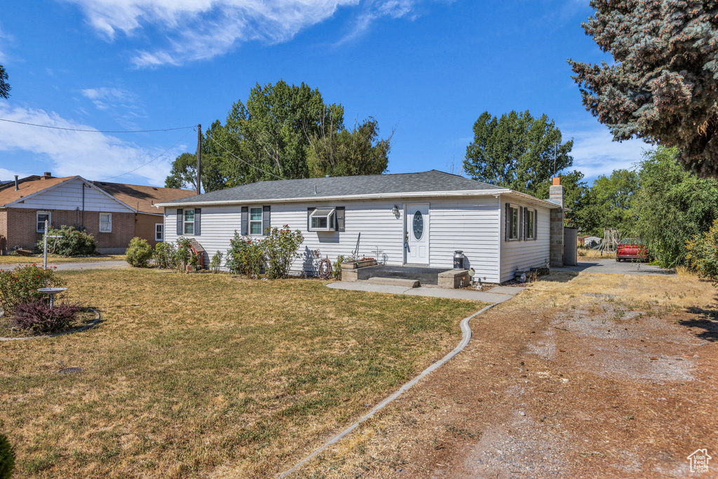 Photo 3 for MLS #2105007 at 866 S 2300 West