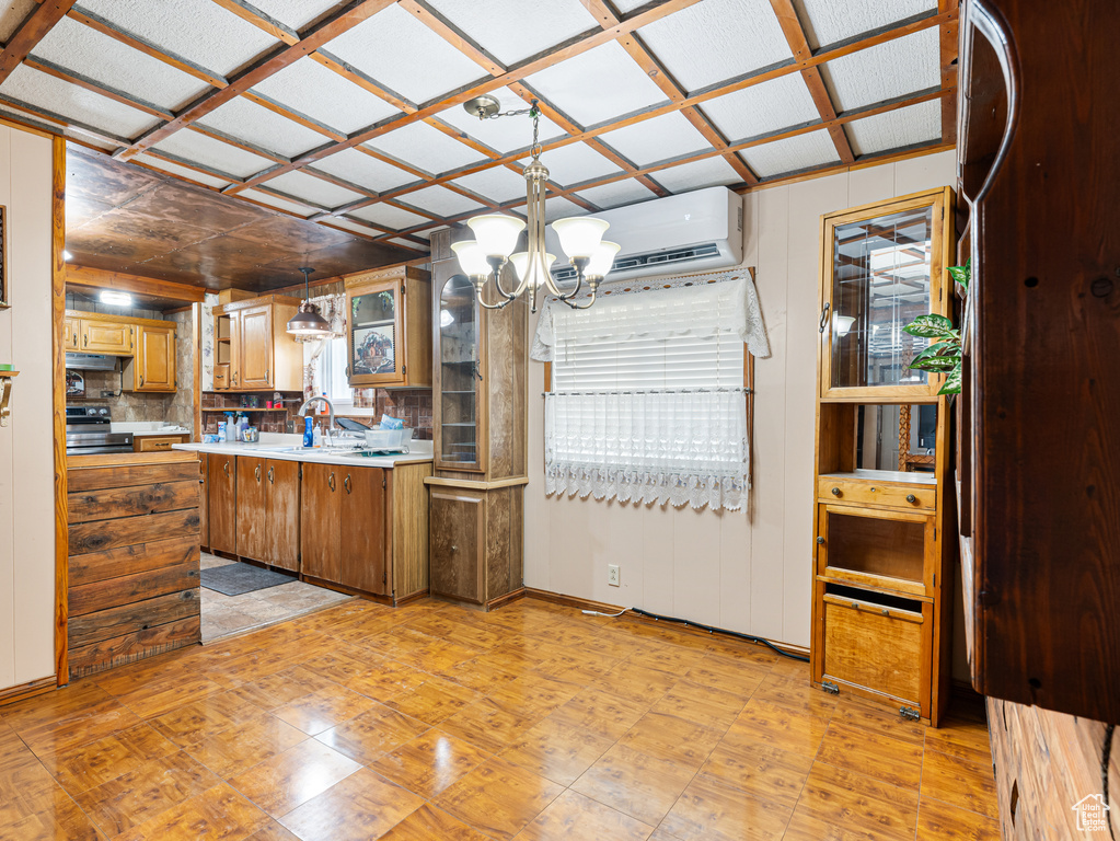 Photo 11 for MLS #2105025 at 1040 W Center St